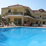 Athina Hotel Krestena