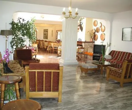 Athina 3*