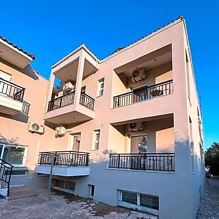 Athina 3* Krestena