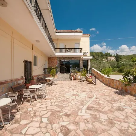 Hotell Athina Kréstena