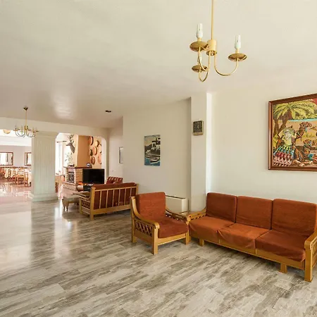 Athina Hotel