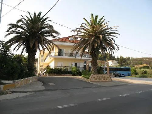 Отель Athina 3*