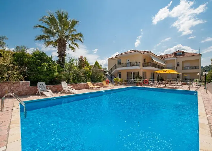 Athina Hotel 3*