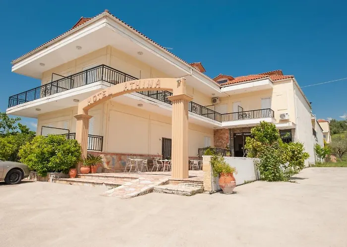 Athina Hotel Kréstena