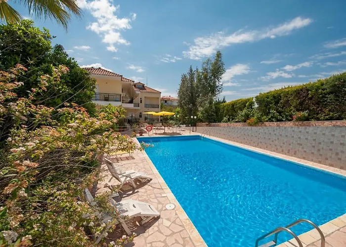 Athina Hotel Kréstena